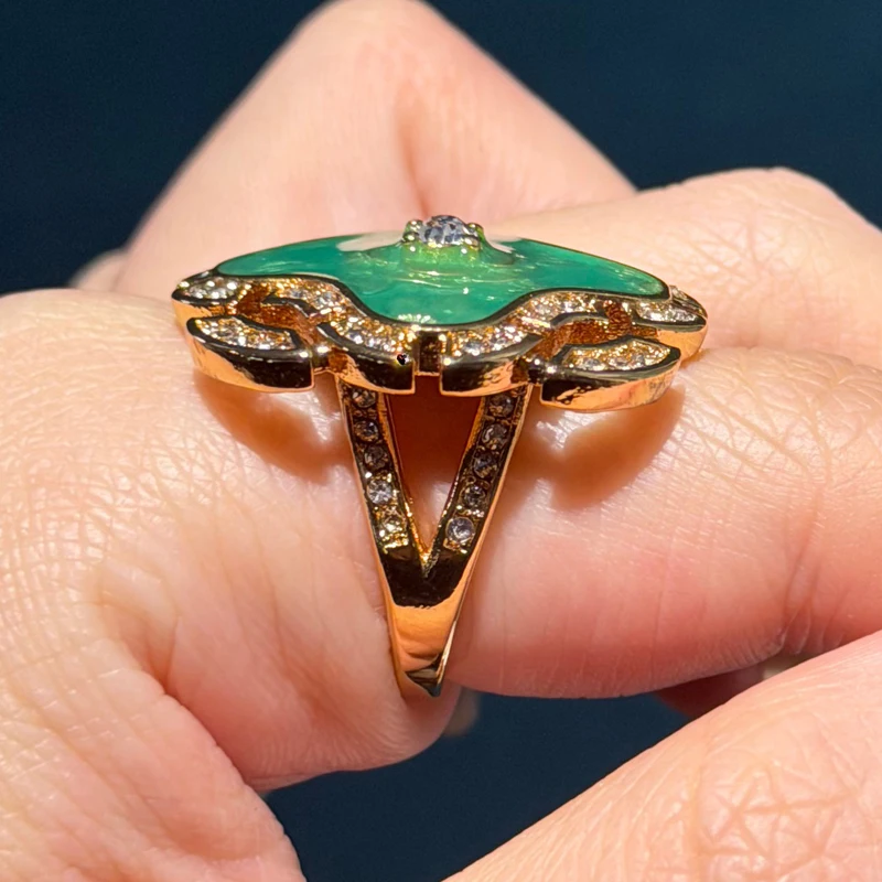 

Antique Gold Plated Blue Natural Stone Rings Vintage Alien 4 Leaf Clover Green Hollow Jewelry 2026 New Wedding Music Party