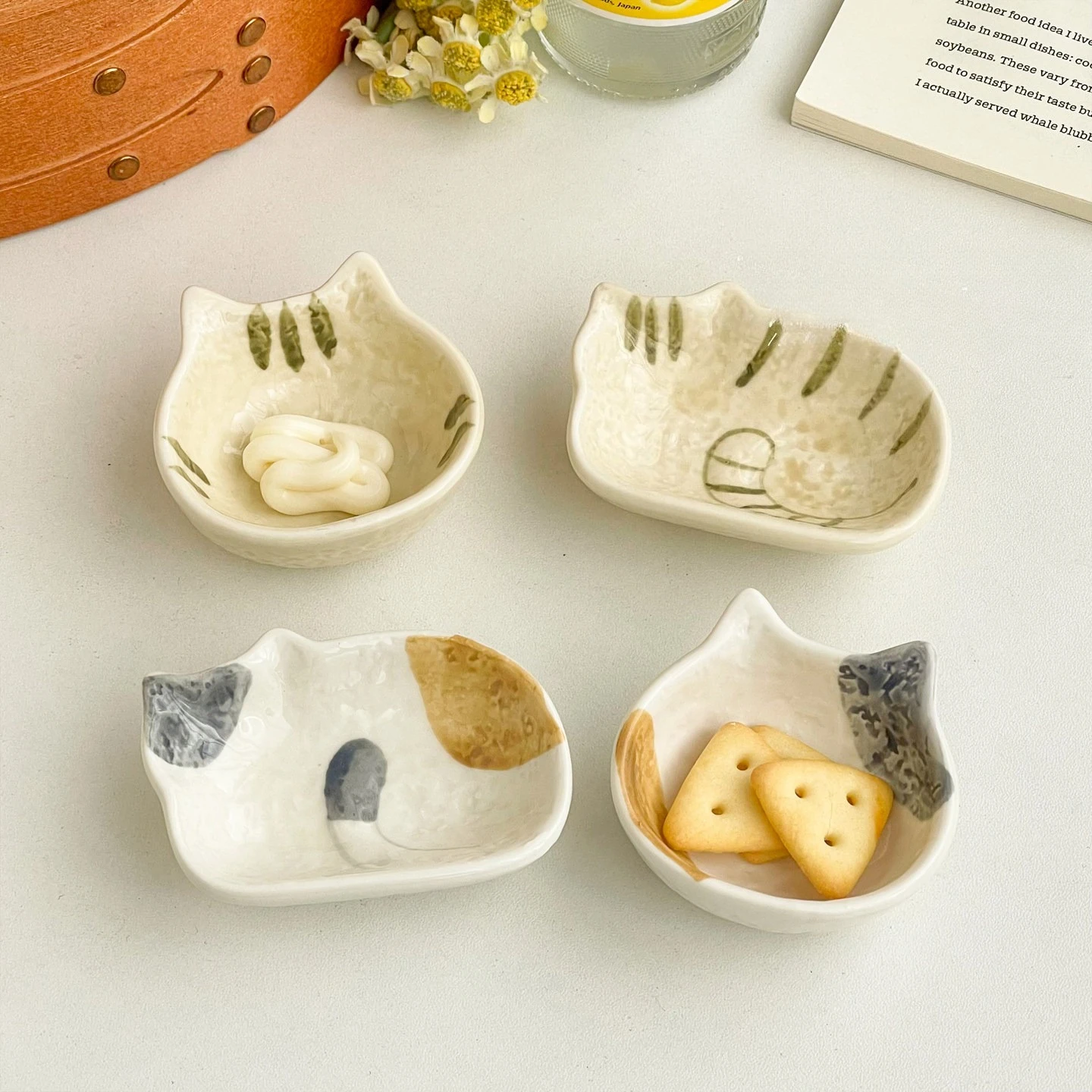 Japanese Cartoon Ceramic Dishes, Cute Tableware, Hot Pot Dipping Sauce Seasoning Plate, High Aesthetic Soy Sauce Vinegar Dish