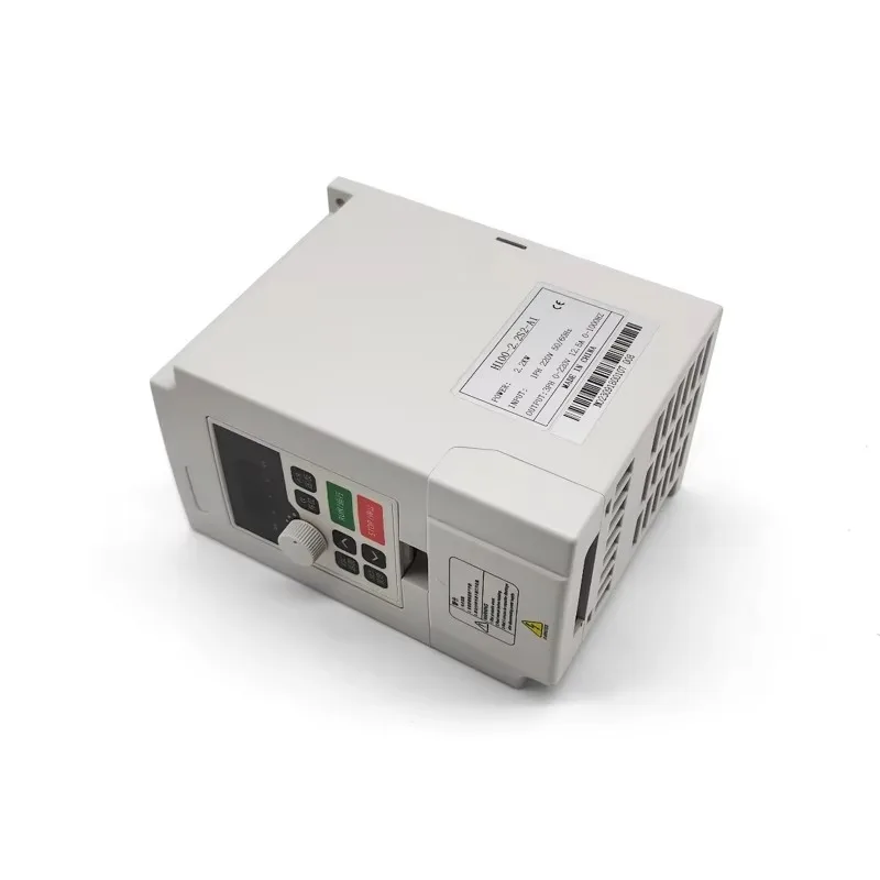 1,5 kW 110 V/220 V/380 VAC Wechselrichter 2 PS Vfd Variable 14/7/4 A Drehzahlregelung 800 Hz Frequenz VFD Wechselrichter für CNC-Spindelmotor