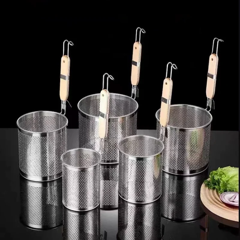 Simple Stainless Steel Filter, Wooden Handle Filter, Kitchen Tool, Cooking Noodle Accessories, Kitchen Tool, Sieve Spoon