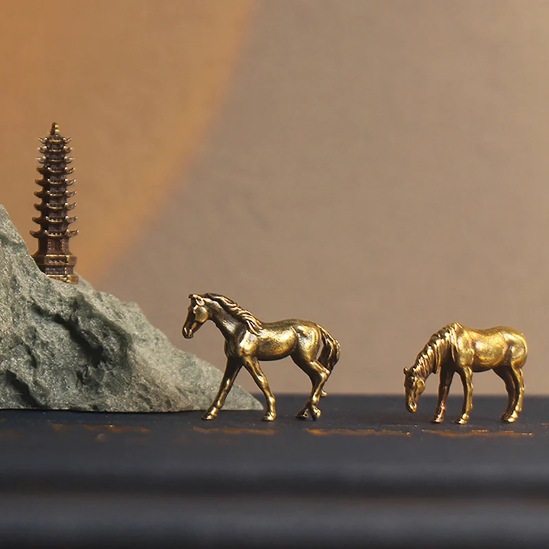 Antique Brass Solid Long Tail Horse Figurines Miniatures Feng Shui Ornaments Copper Zodiac Animal Mini Desktop Decoration Crafts