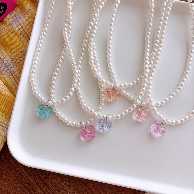 New Arrival Cool White Artificial Pearl Simple Little Girl Necklace Dreamy Love Heart Collarbone Chain Kids Festival Jewelry