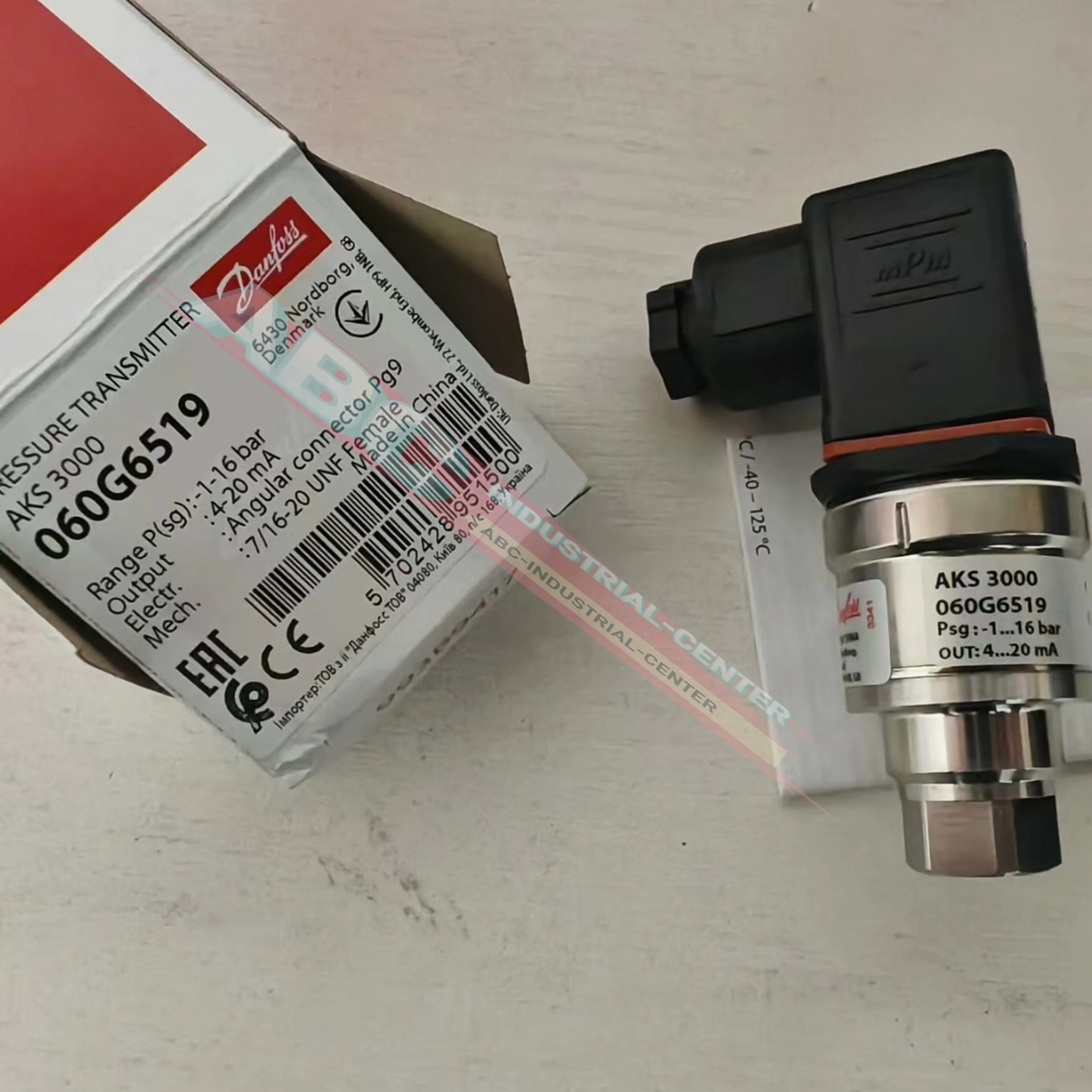

060G6685 MBS3200 pressure sensor new 060G6834 MBS3000 in box