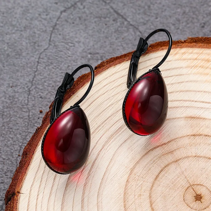 القوطية الدم الأحمر قطرة الماء استرخى أقراط للنساء الفتيات مصاص دماء الساحرة كريستال مشبك الأذن مجوهرات اكسسوارات هدايا الهالوين