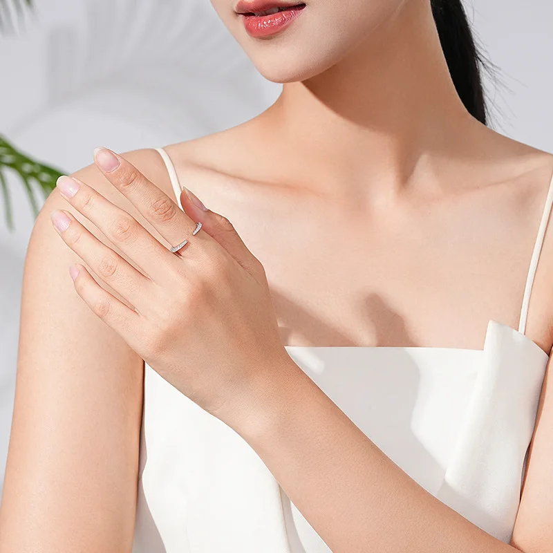 

Нежное регулируемое кольцо из стерлингового серебра 925 пробы с микропаве для женщин — 3D-дизайн с пульсацией (ремешок 1,8 мм/матовая отделка)