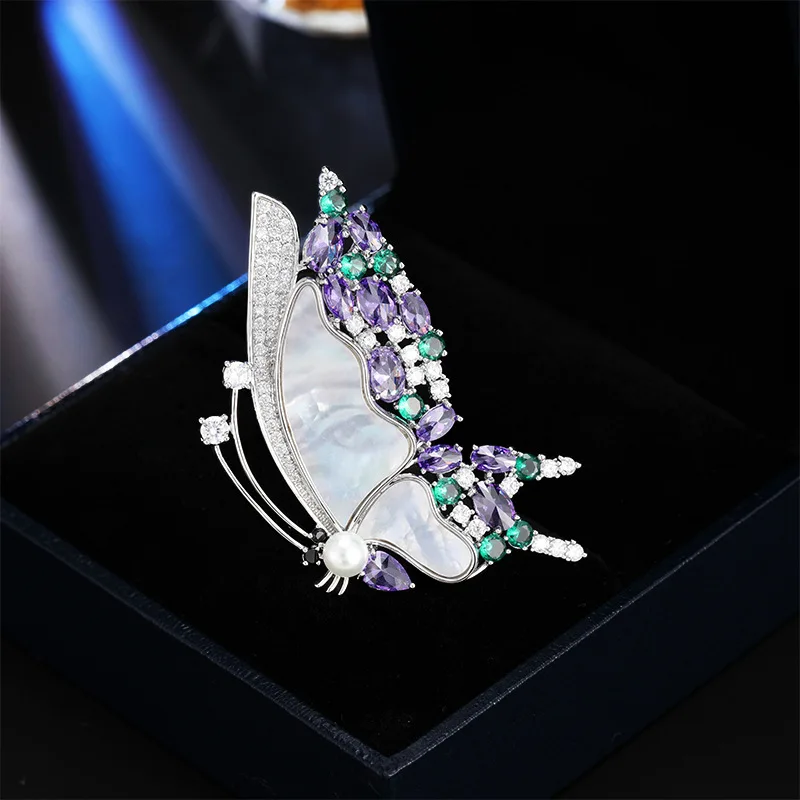 High-end Natural Mother-of-Pearl Butterfly Brooch Elegant Temperament Pin Autumn Winter Clothing Accessory Coat Jacket Ornament
