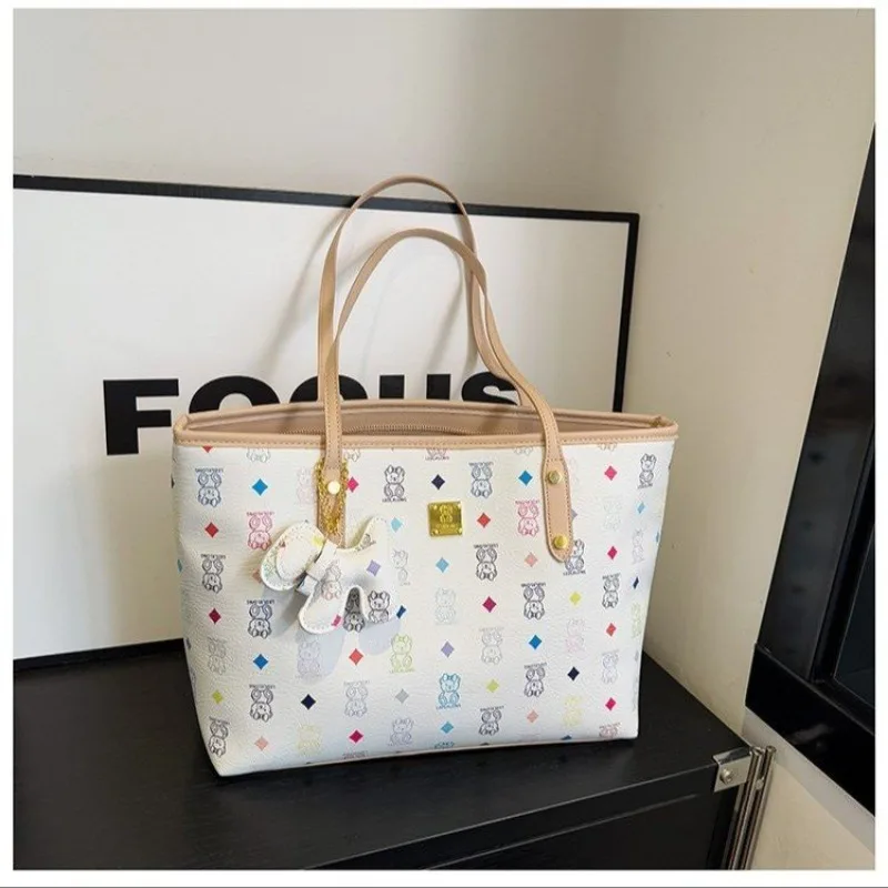 

Портативная женская сумка под мышками, в стиле Майяра, легкая и стильная для студентов и офисного использования.