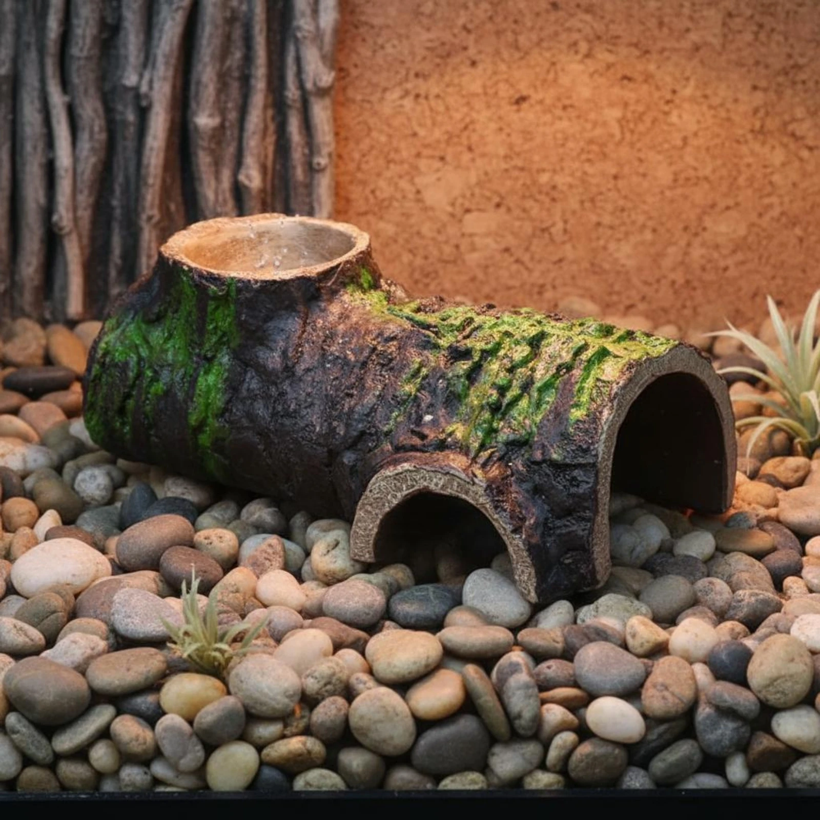 Hollow Log Hideout PVC Mossy Log Shelter Lichen Cave Hide Natural-Looking Cave Hide Realistic
