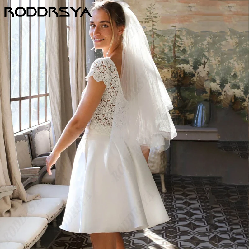 RODDRSYA Vestido De Noiva Cap Sleeve Two Pieces Wedding Dress For Women With Flowers Insertable Pocket Bridal Party Retro O-Neck