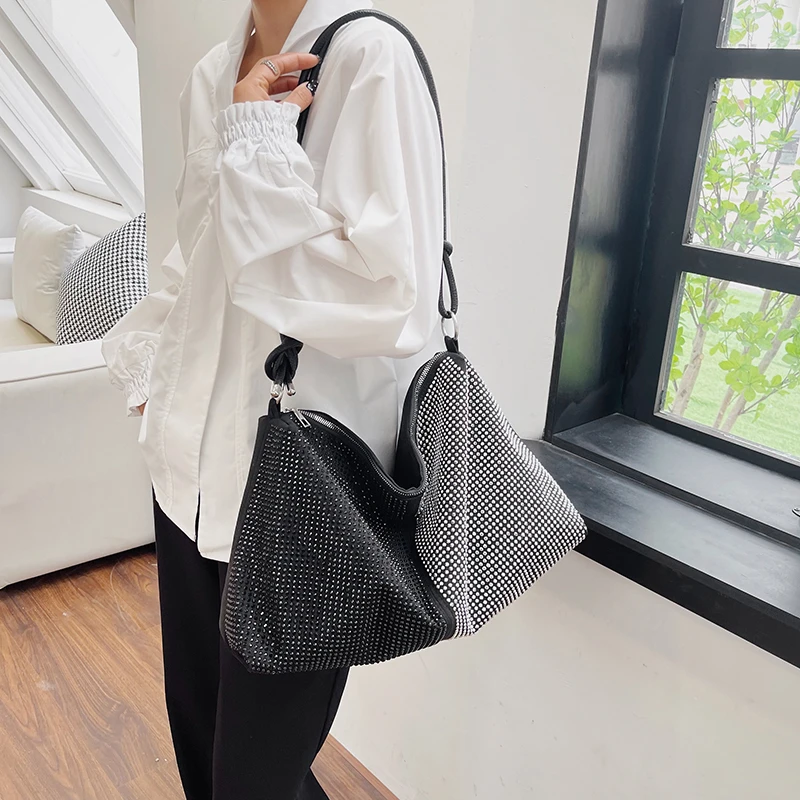 

Sequins Design PU Zipper Shoulder Bags on Sale 2025 New High Quality Trend Sewing Thread Hot Sale Women's Crossbody Bags