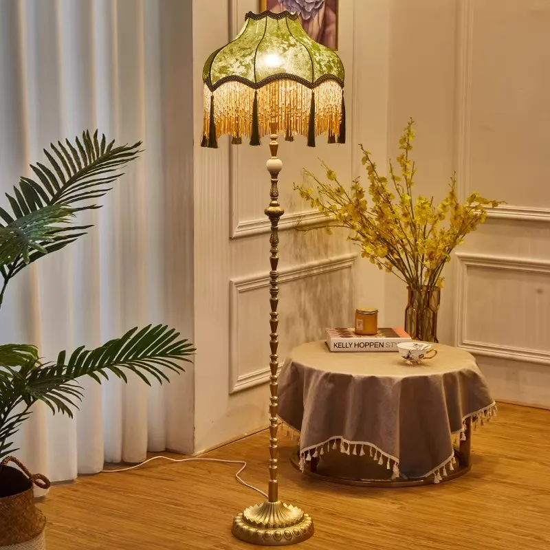 French Retro Tassel Floor Lamp American Velvet Lace Art Station Lamp Innovative Design Lighting