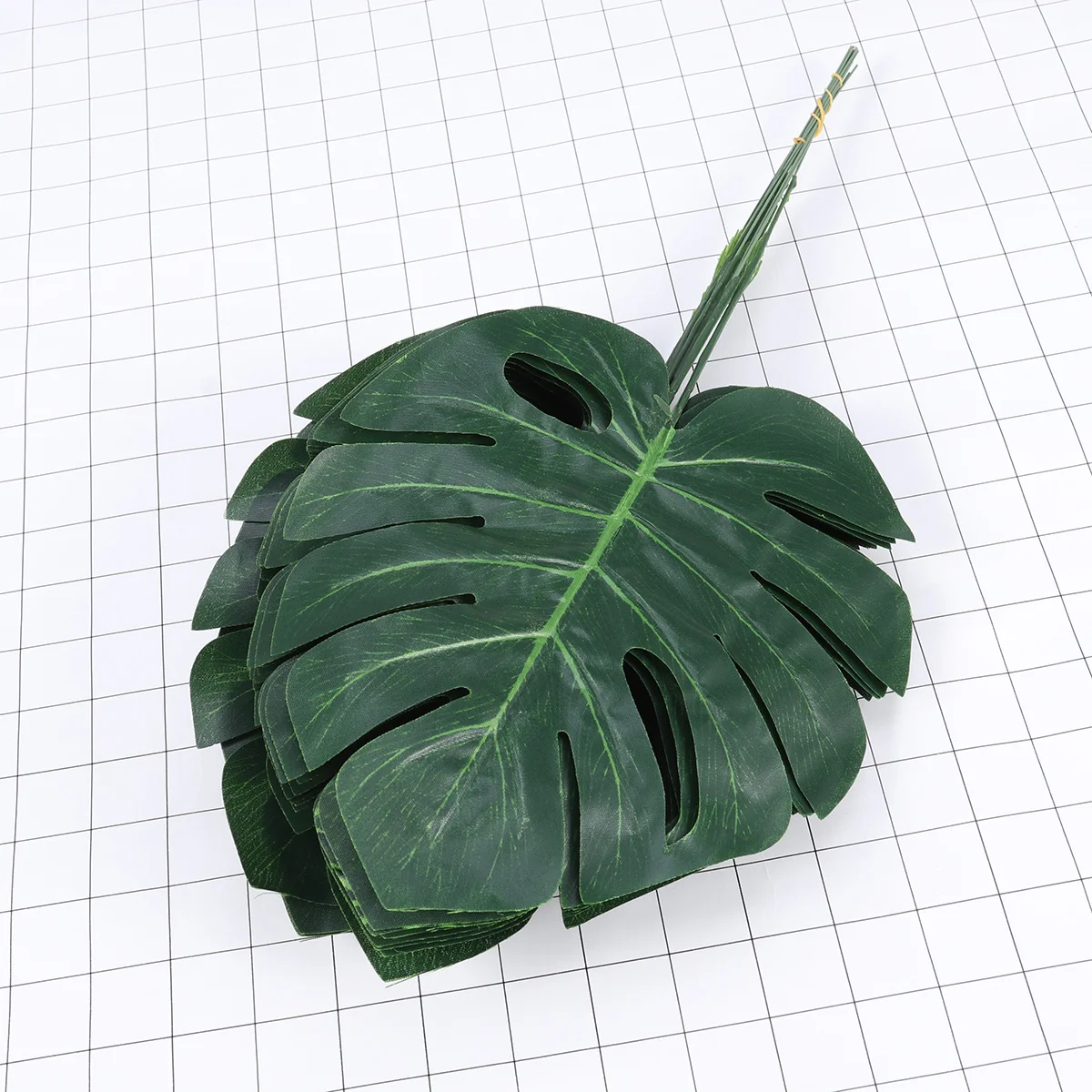 

20 pcs Green Medium Size Artificial Monstera Leaf Simulation Foliage Fake Brazil Leaves For Home Decor Tropical Plants