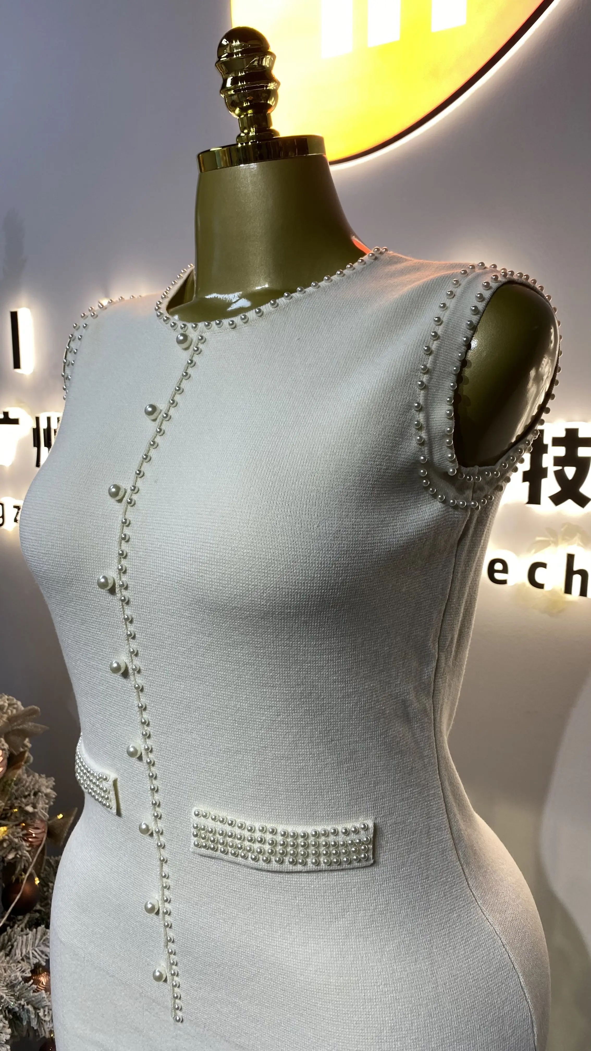 Nowa, elegancka, francuska kamizelka bez rękawów z dzianiny, zdobiona koralikami, dla kobiet, na lato, casualowa, luksusowa i prosta - GZXX305