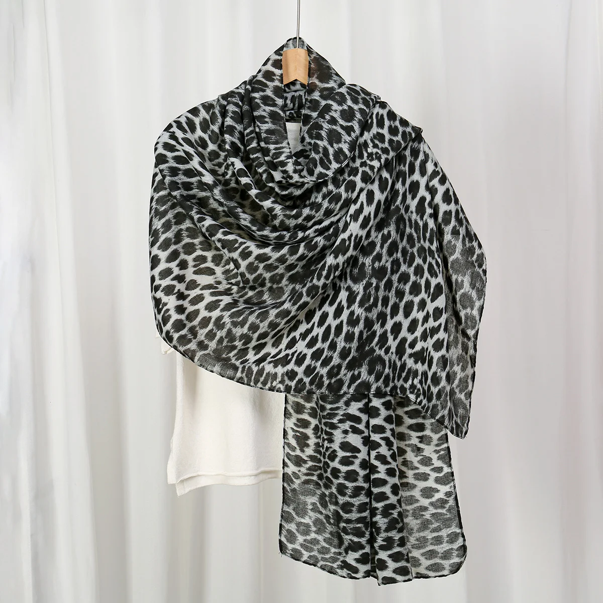 القطن الكتان ليوبارد طباعة الحجاب وشاح امرأة مسلم الحجاب سيدة الموضة طويلة يلتف كيب الإسلام عمامة الإناث Headand باندانا