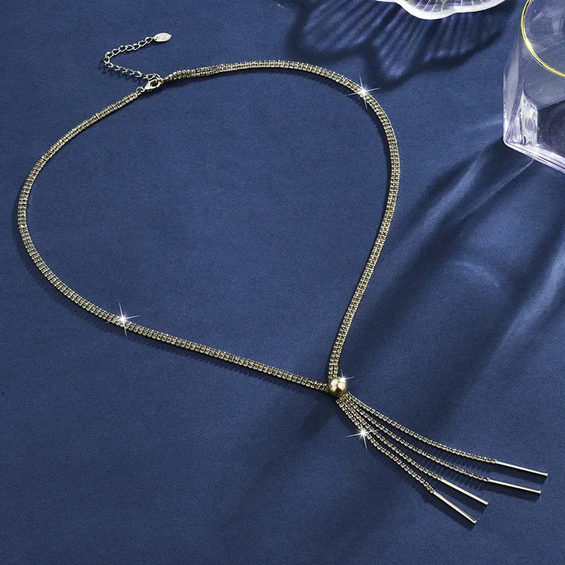 

Long and elegant women's necklaces, tassel crystal decorated necklaces, sweater chains