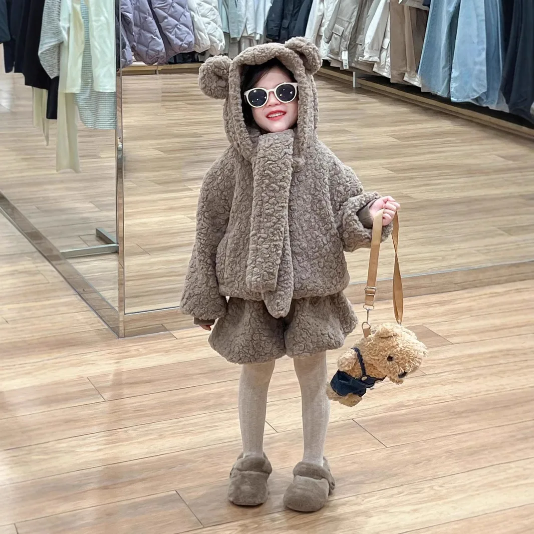 Girls Suit 2024 Winter New Childrens Clothes Girls Baby Cartoon Bear Ears Lamb Velvet Bib Warm Coat Bract Shorts Two-piece Set