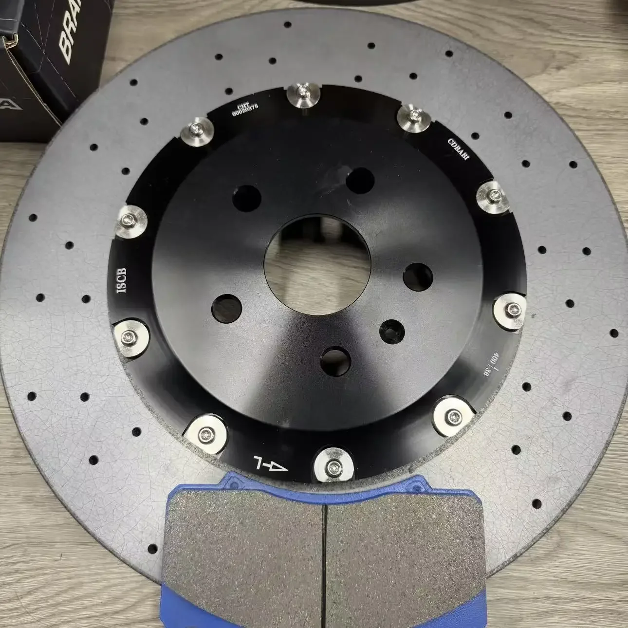 Auto Parts Rear Right Brake Disc M Ceramic Brake for B-M-W 3 Series G80 M3 G81 4 Series G82 M4 G83 Au-di QS6 Q7 R8 Por-sche