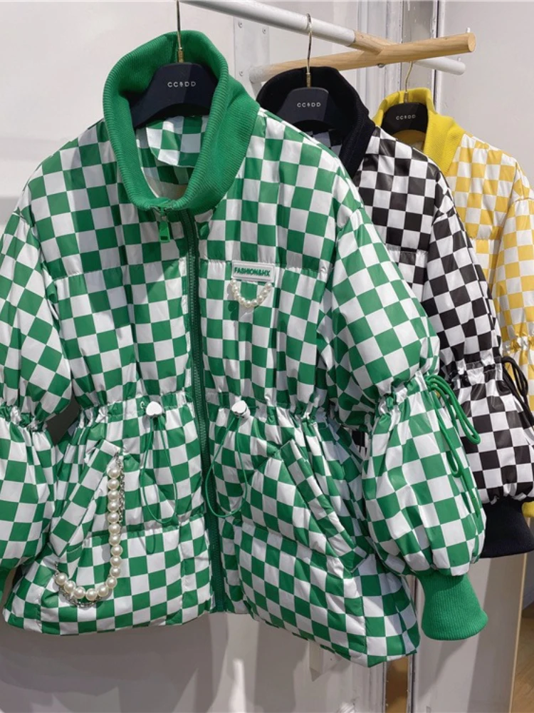 الشتاء منقوشة أسفل سترة 2025 جديد كبير التلبيب خياطة منتصف طول سترات المرأة موضة Y2k رشاقته فضفاض الأبيض بطة معطف منتفخ