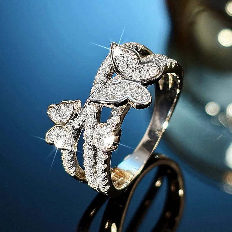 Huitan Romantische Schmetterlings-Kristallringe für Frauen, Hochzeit, Party, exquisites Fingerzubehör, Geschenk, Statement-Schmuck