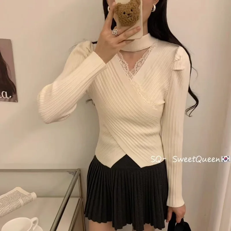 New Autumn Winter Thickened Lace Spliced   neck V-neck Sweater Women Korean Slim Inner Base Shirt