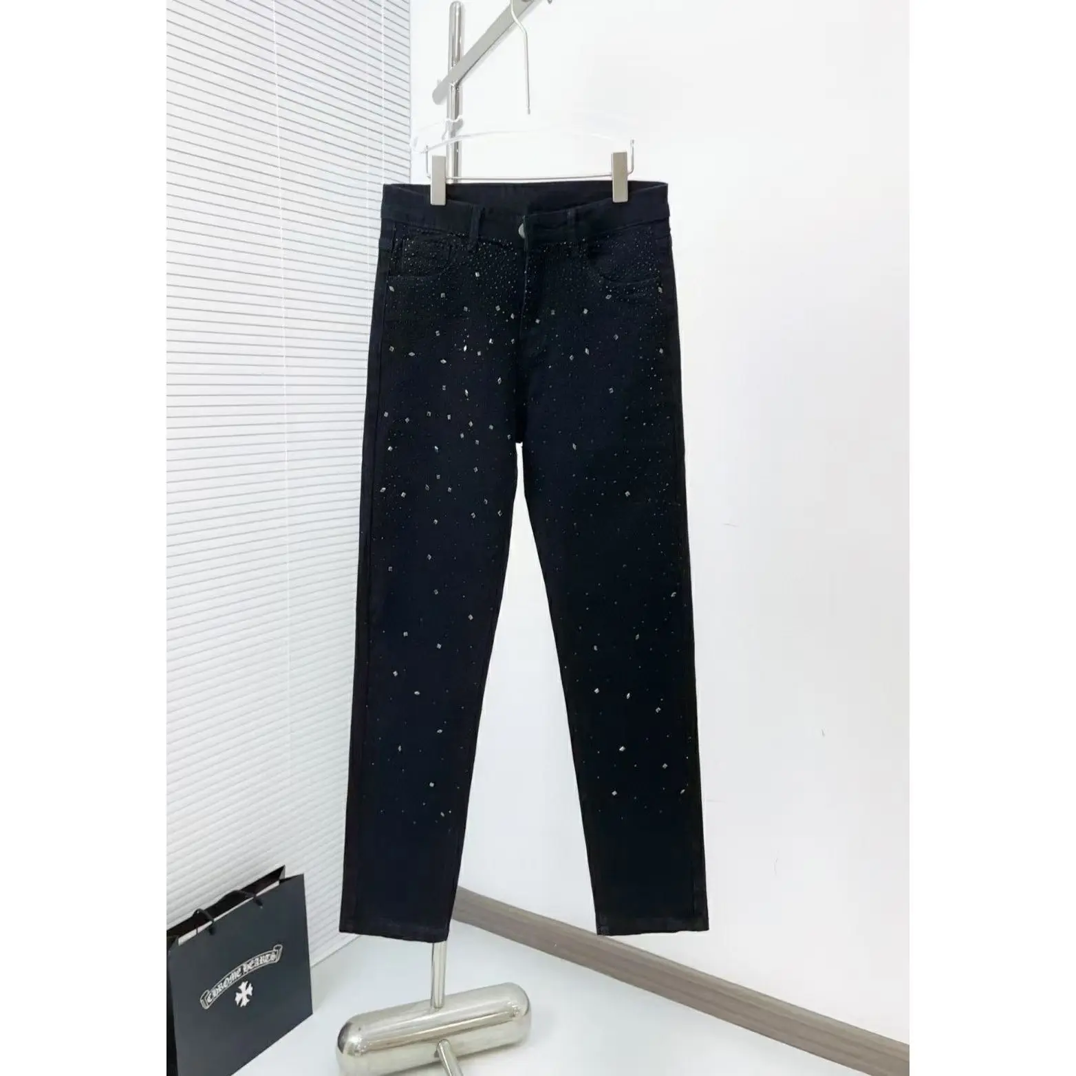 Calça casual de vaqueiro estilo coreano masculina, jeans italiano, diamante estrela preta adornada, roupas masculinas, primavera 2021