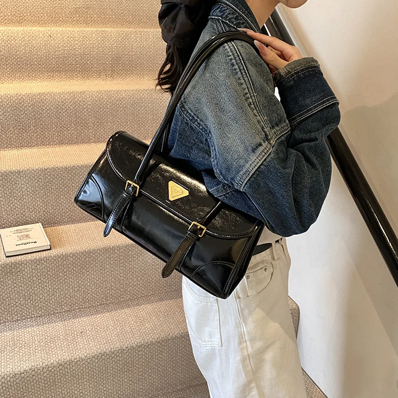 

Portable Light Luxury Female Bag Handbag Practical Versatile High-Capacity Fashion Temperament Simple Elegant Woman Bag