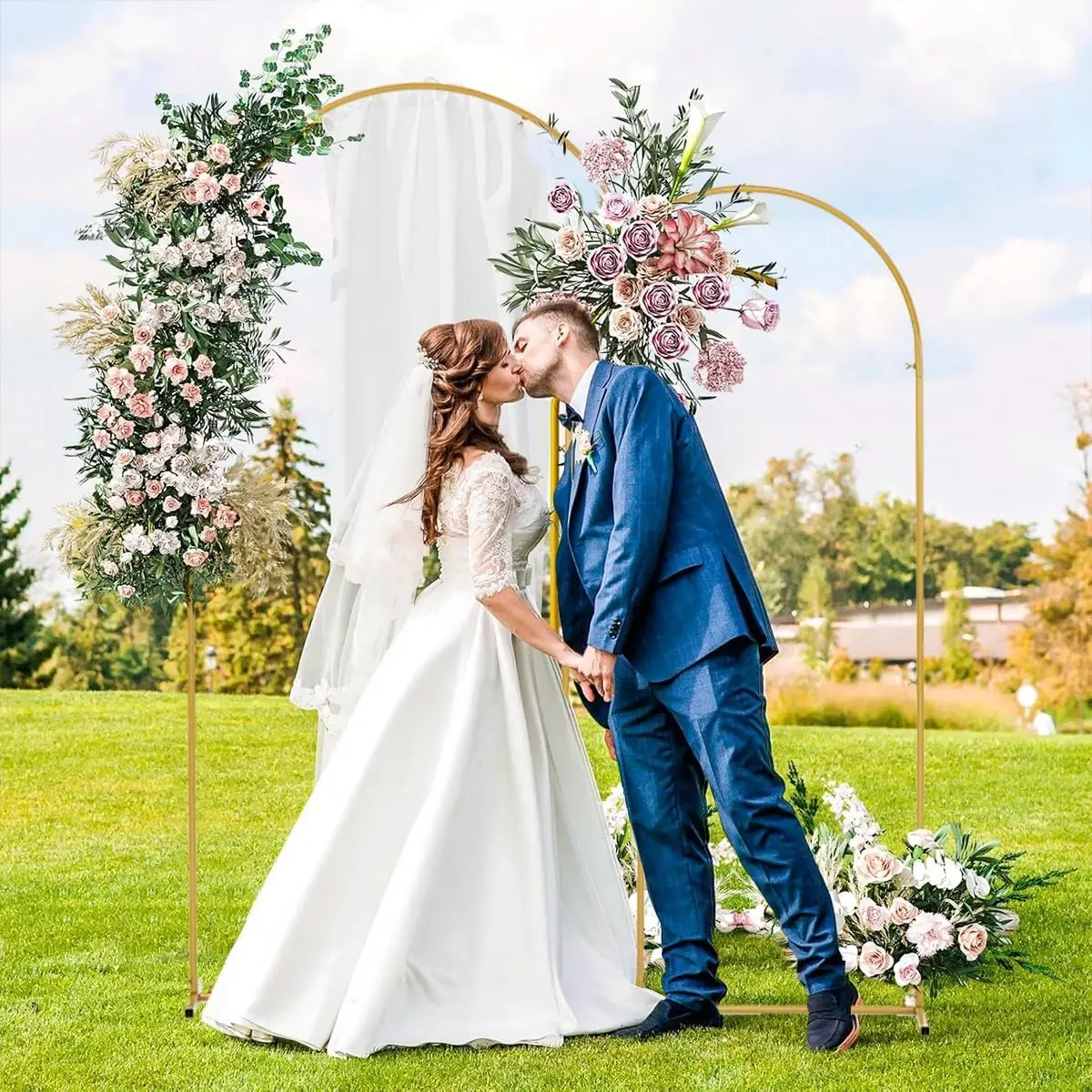 

Набор из 2 металлических подставок для арки, золотая подставка для свадебной арки для свадьбы, вечеринки, выпускного торжества, украшения комнаты (66,6 футов, 6 футов)