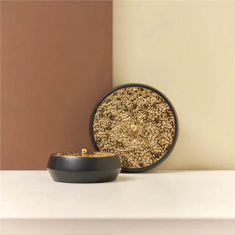 Indian Mango Wooden Gold Lid Black Round Storage Jar, New Chinese Soft Decoration Storage Box Ornament