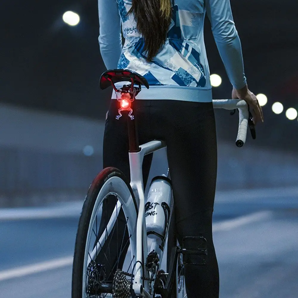 

IPX6 Waterproof Frog Shape Bike Tail Light Multiple Modes Wide Range Bicycle Rear Taillight Easy To Install Red/Multicolor Light