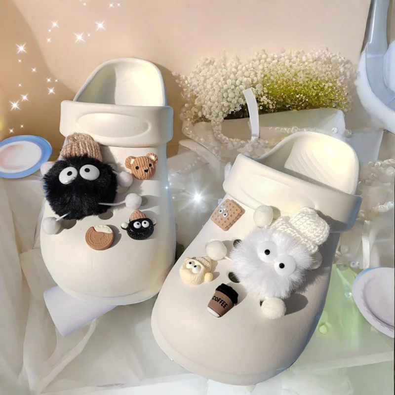 New Fashion cute hole Shoe Charms DIY 3D Plush Coal Ball Biscuits Decoration Buckle for Shoe Charm Accessories Party Girls Gift