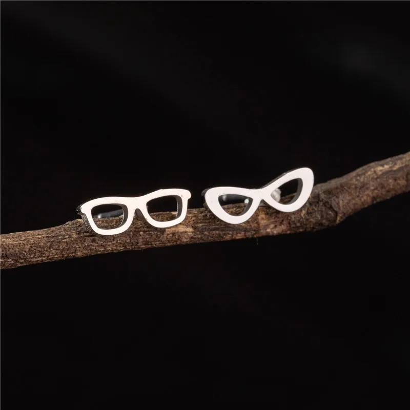 Unique Funny Glasses Earrings for Women Men Personality Metal Sunglasses Shaped Stud Earings Asymmetry Jewelry boucle d'oreille