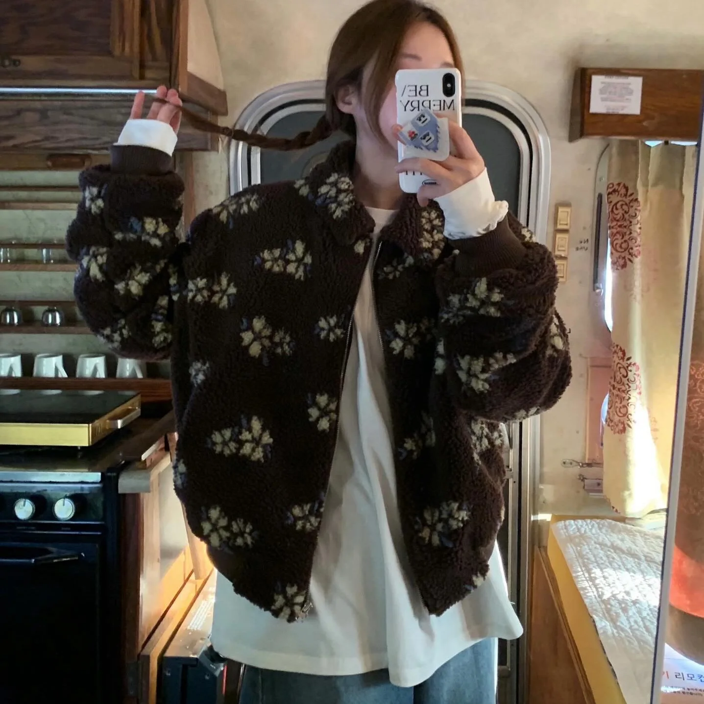 

Women's Winter Lamb Velvet Cotton Jaet Loose Long Sve Floral Embroidery Korean Sle Versatile Warm Coat for All Ages