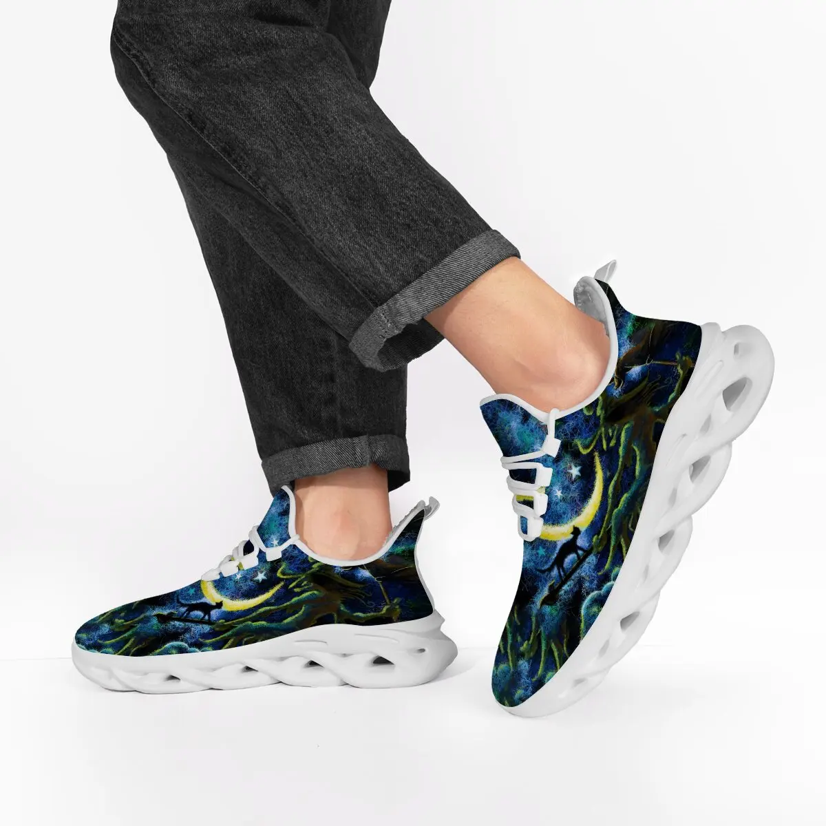 

Autumn and Winter Lightweight Fleece Short Plush Warm Comfortable Flat Parent-child Lace-up Large-sized Halloween Sports Shoes