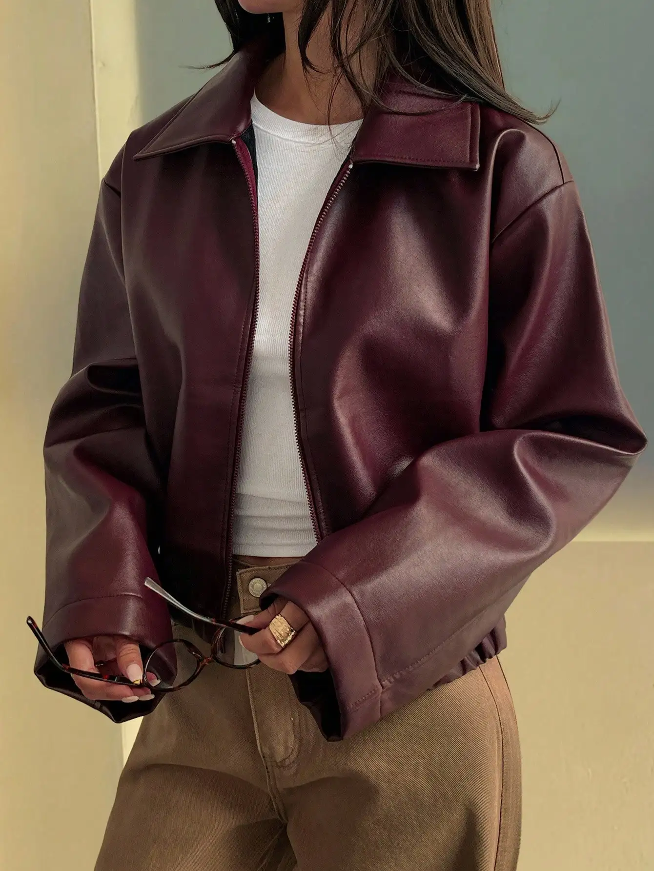 

Women's Burgundy Faux Leather Jacket, Loose Fit Zip-Up Casual Coat for Autumn Winter