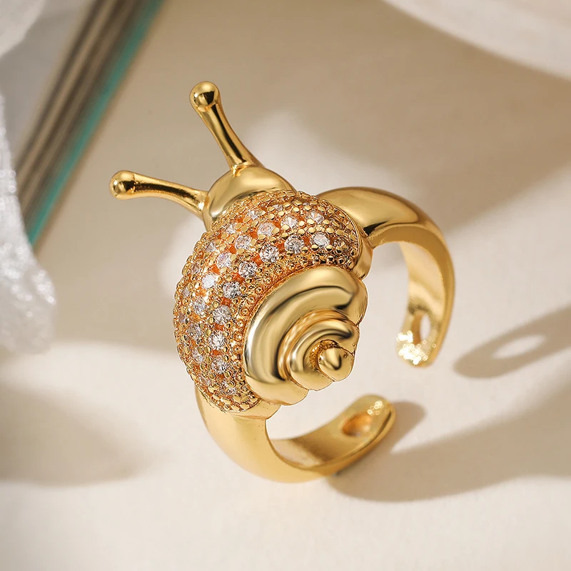 GANPUP Funkelnde Zirkonia-Schnecken-Fingerringe für Damen, Modisch, Neu, Trendig, 18K Gold PVD-beschichtet, Verstellbarer Ring, Schmuckgeschenk für Partys – Detail 5