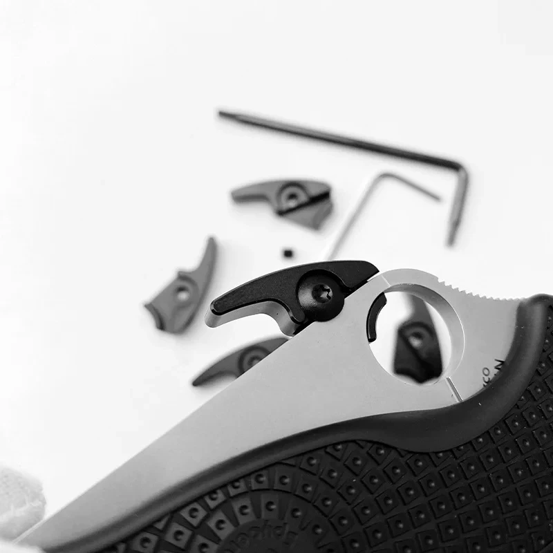 Coltello in lega di alluminio gancio ad apertura rapida vite a testa zigrinata accessori per Spyderco Paramilitary2 Para3 C81 C10 C11 C223 C41 C101