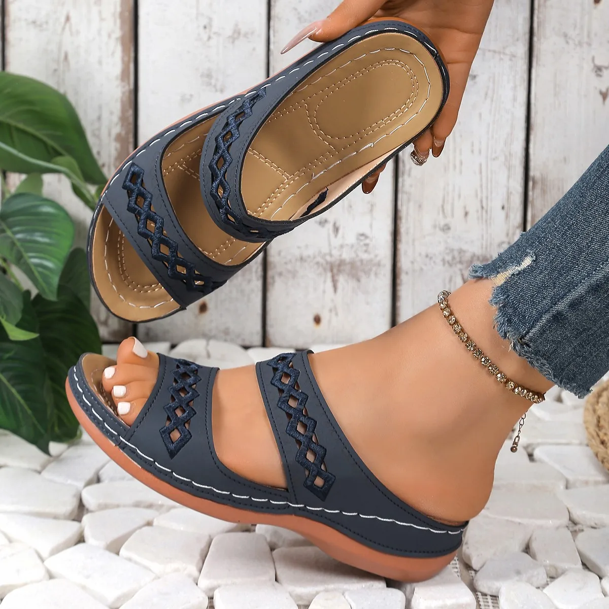 

Summer Mid Heel Womens Hollow Out Wedges Sandals Casual Comfortable Round Head Open Toe Slippers Fashion Slip on Slides Women