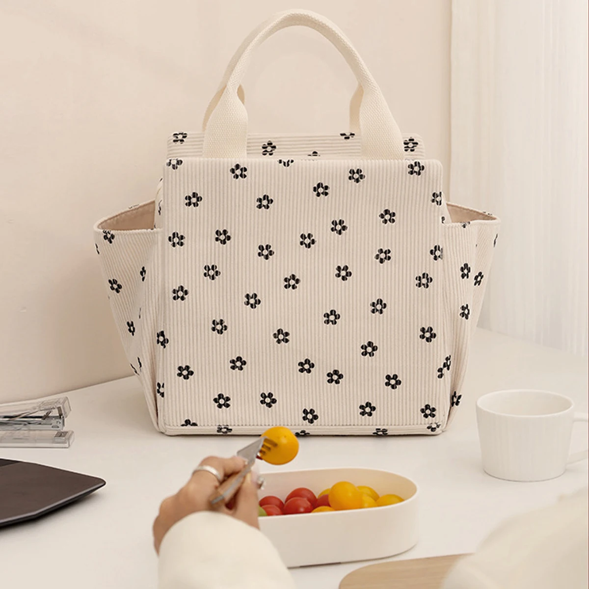 12L Lunch Box Bag, Thickened Aluminum Foil Insulation Lunch Bag, Printed Corduroy Material Waterproof and Oil Proof Meal Bag