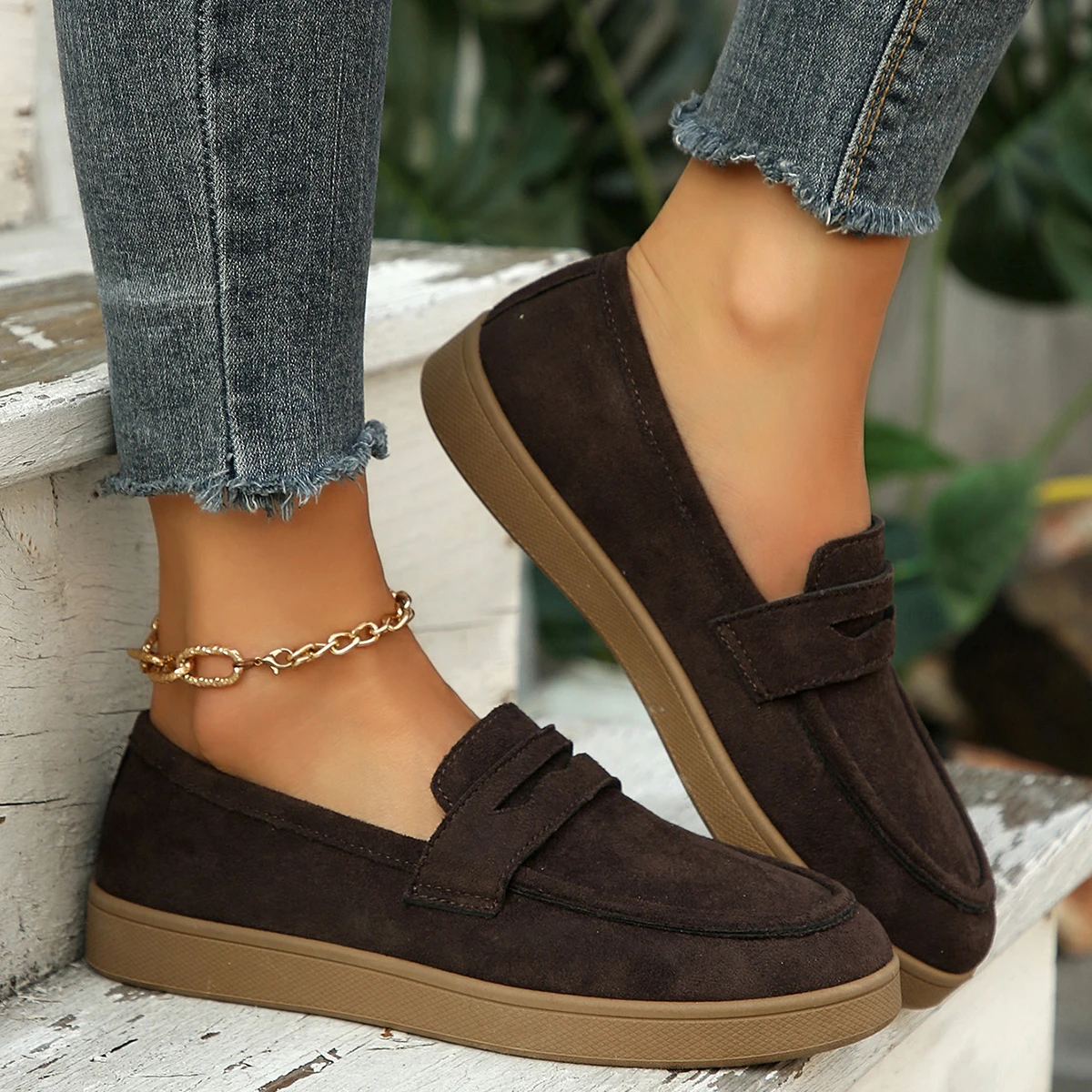 2026 Fall Women's Fashion Suede Sneakers with Double Buckle Metal Details Lightweight Breathable Comfortable Casual Flats