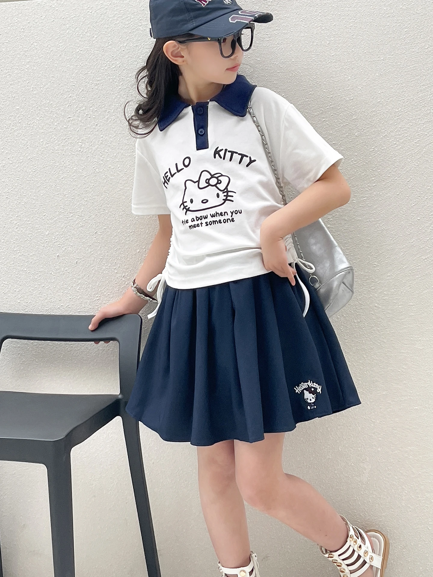 completo-estivo-per-bambine-set-due-pezzi-con-maniche-corte-e-colletto-abbigliamento-scolastico-traspirante-e-leggero