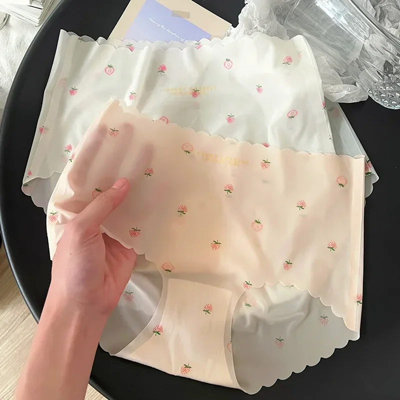 

Трусы женские бесшовные ультратонкие из ледяного шелка с клубничным принтом, быстросохнущие, антибактериальные, средней посадки, для студенток