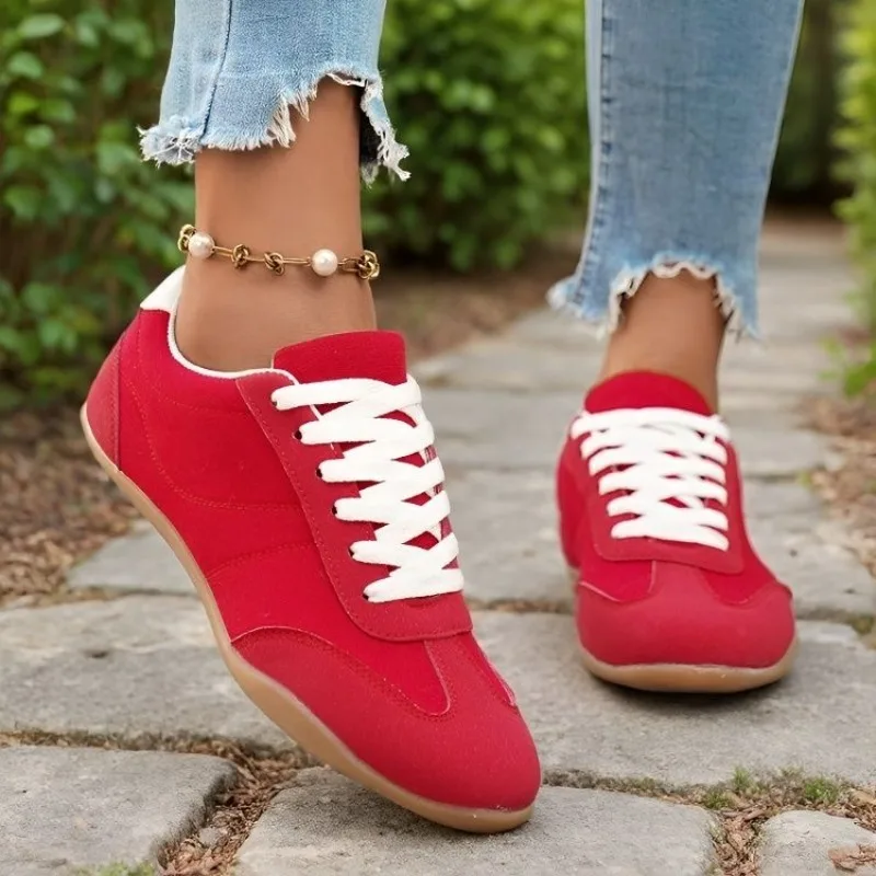 Women's Casual Classic Sneakers Lace Up Round Toe Matte Finish Suede Look Mixed Texture Daily Walking Everyday Footwear Shoes