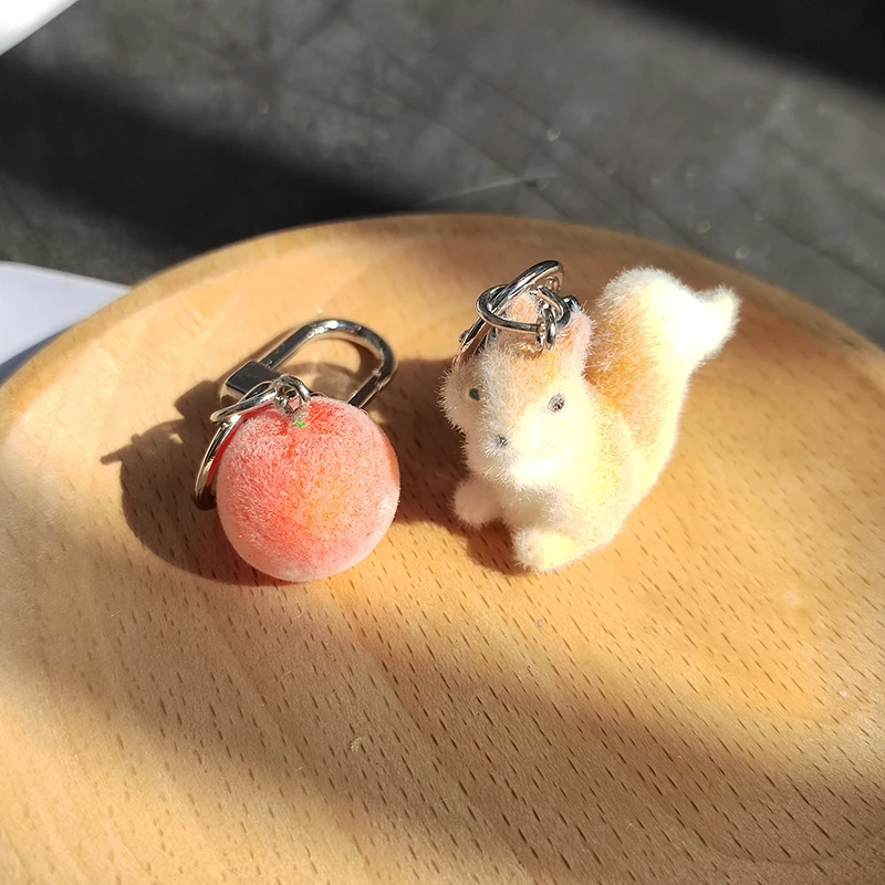 يتدفقون Kawaii السنجاب الحيوان الحيوانات الأليفة سلاسل المفاتيح للنساء الرجال هدية الراتنج رقيق الإبداعية مضحك ثلاثية الأبعاد حقيبة الفاكهة البرتقالية صندوق حلقة رئيسية #1