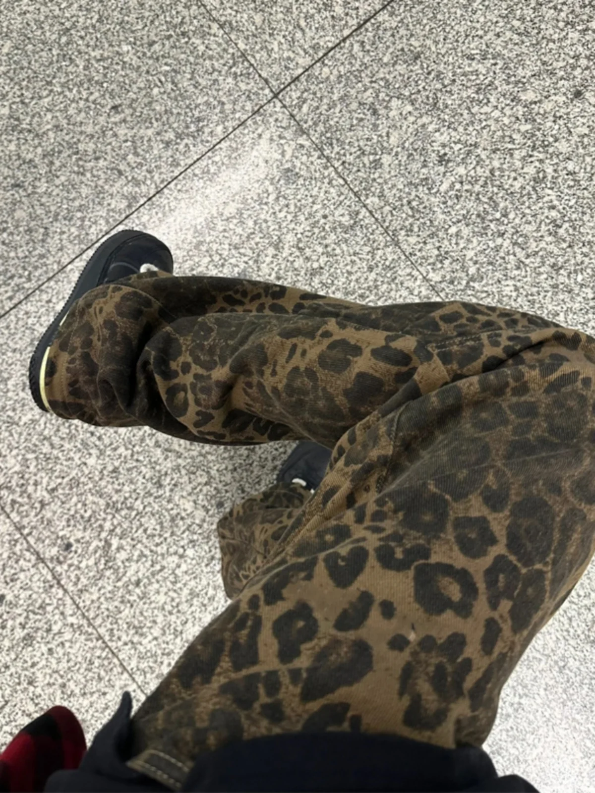 

2024 New Men's Leopard Print Denim Jeans High Street Style Wide Leg Workwear Pants Retro American Trendy Brand Straight Cut