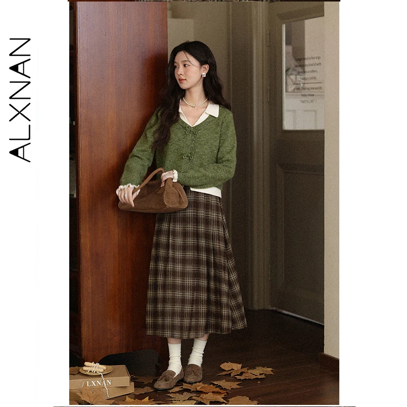 เสื้อสเวตเตอร์ผู้หญิง ALXNAN แบบสองชิ้นปลอม แต่งผ้าปะติด ปกผูกโบว์ ถักนิตติ้ง ใส่สบาย นุ่มนวล เหมาะสำหรับใส่ไปทำงาน รุ่น L580103