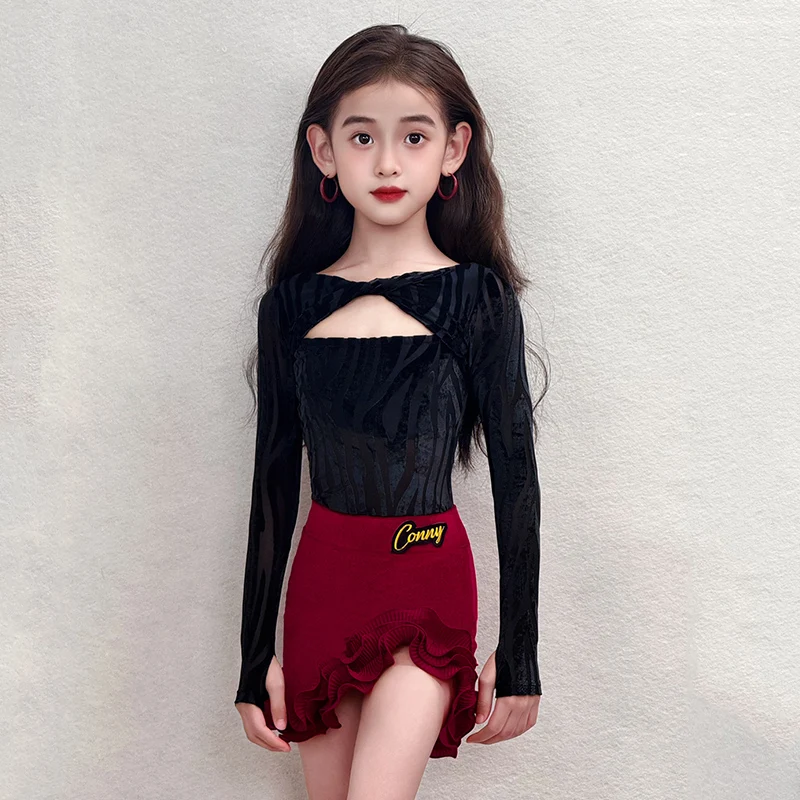 Strój do tańca latynoamerykańskiego dla dziewczynki na zimę 2025, odzież treningowa, długi rękaw, strój do występów, czarny body, czerwona spódnica, odzież do tańca latynoamerykańskiego 3074