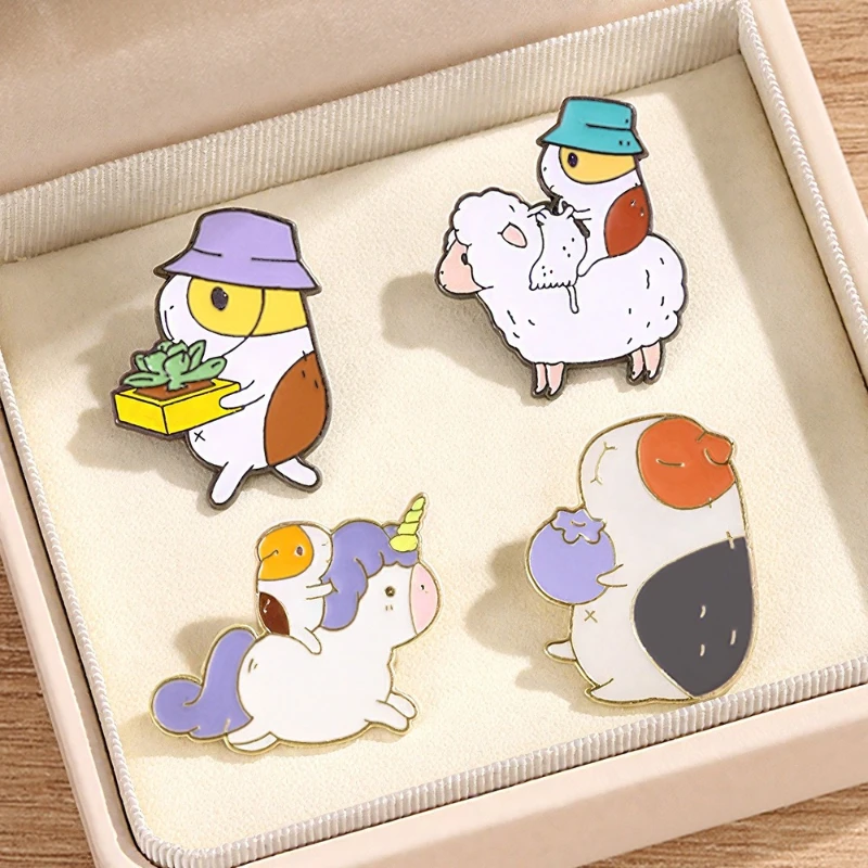 Cute Guinea Pig Design Brooch Cartoon Animal Zinc Alloy Enamel Pin Student Accessory Badge DIY Clothing Bags Hat Scarf T-shirt