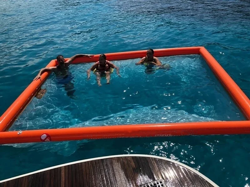 Portable PVC Tube Inflatable Anti-Jellyfish Swimming Pool Yacht Inflatable Sea Pool with Net