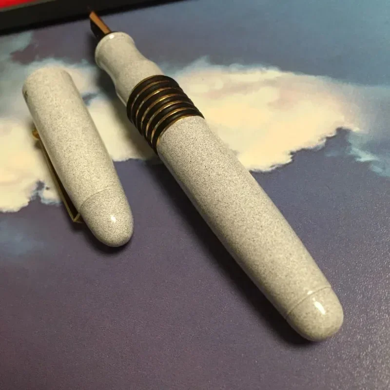 

New Dandong Nineties Jinlong White Fat Fountain Pen Soviet Union Pure Copper Coated Tip