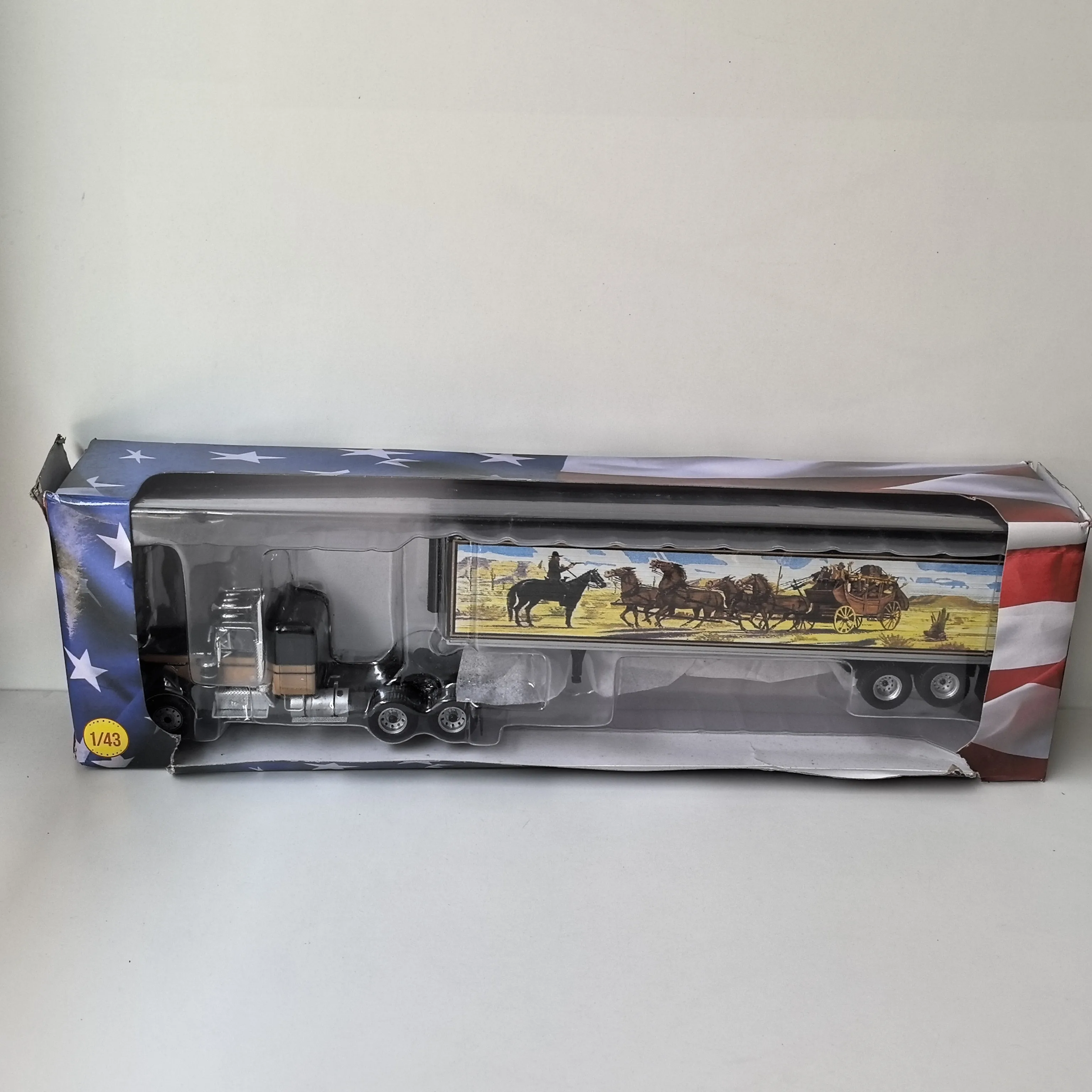 

Коллекционная модель грузовика-тягача IXO 1/43 W925 с прицепом, с покрытием, передняя часть из сплава, кузов из пластика, модель из сплава U3